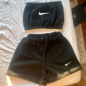 Black Nike Set